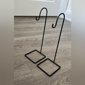 black decorative hooks NWOT